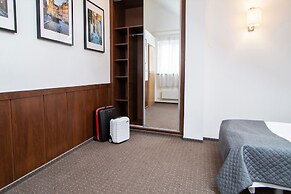 Warsaw -  Apartments Apartamenty Wilanów