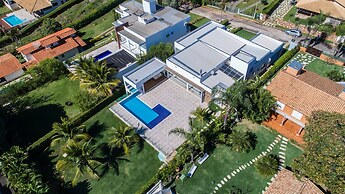 Ilha de Capitóli - Rancho no Kanto da Ilha em Capitólio