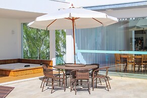 Ilha de Capitóli - Rancho no Kanto da Ilha em Capitólio