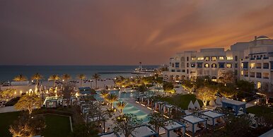 Hilton Salwa Beach Resort & Villas