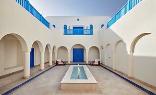 Hilton Salwa Beach Resort & Villas