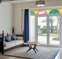 Hilton Salwa Beach Resort & Villas