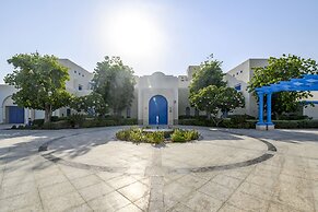 Hilton Salwa Beach Resort & Villas