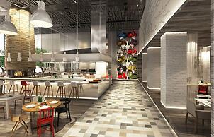 Hilton Salwa Beach Resort & Villas