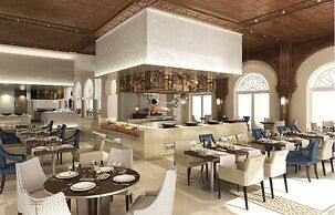 Hilton Salwa Beach Resort & Villas