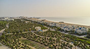 Hilton Salwa Beach Resort & Villas