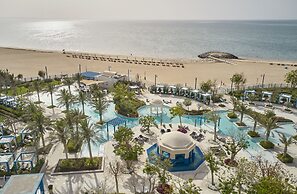 Hilton Salwa Beach Resort & Villas
