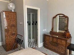 The Capri Guesthouse