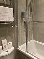 The Capri Guesthouse