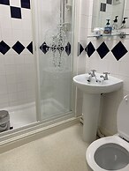 The Capri Guesthouse