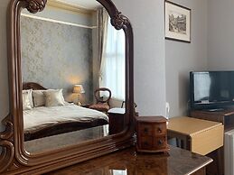 The Capri Guesthouse