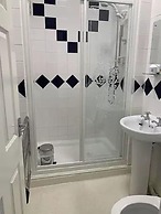 The Capri Guesthouse