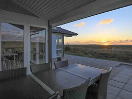 Vibrant Holiday Home in Jutland near Sea