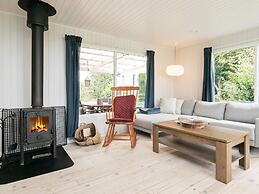 6 Person Holiday Home in Thyholm