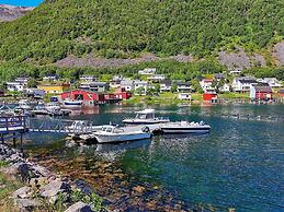8 Person Holiday Home in Kaldfarnes