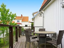 8 Person Holiday Home in Kungshamn