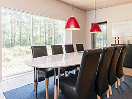 10 Person Holiday Home in Hadsund