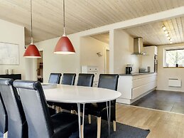 10 Person Holiday Home in Hadsund