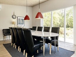 10 Person Holiday Home in Hadsund