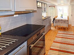 Seaside Charm in Hamaroy-by Traum