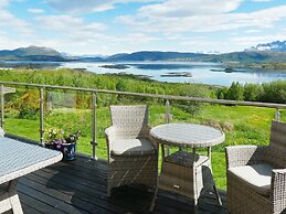 Seaside Charm in Hamaroy-by Traum