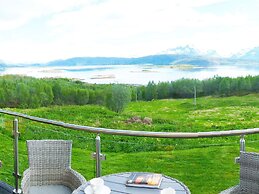 Seaside Charm in Hamaroy-by Traum