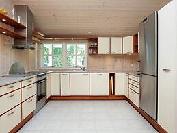 10 Person Holiday Home in Rorvig