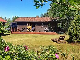 Charming Coastal Retreat-by Traum