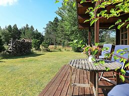 Charming Coastal Retreat-by Traum