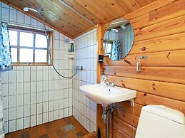 Charming Coastal Retreat-by Traum