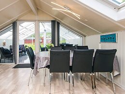 8 Person Holiday Home in Hemmet