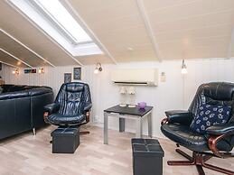 8 Person Holiday Home in Hemmet