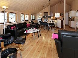 10 Person Holiday Home in Hadsund