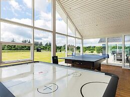 15 Person Holiday Home in Hojslev
