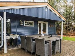 Secluded Lagoon Retreat in Hou-by Traum