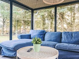 Secluded Lagoon Retreat in Hou-by Traum