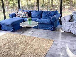 Secluded Lagoon Retreat in Hou-by Traum