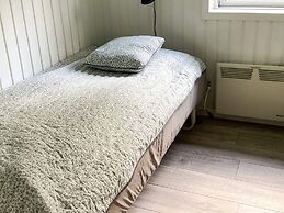 Secluded Lagoon Retreat in Hou-by Traum