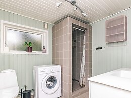 Secluded Lagoon Retreat in Hou-by Traum