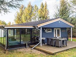 Secluded Lagoon Retreat in Hou-by Traum