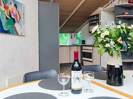 Idyllic Retreat With Whirlpool-by Traum