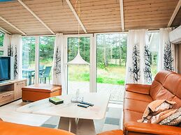 Idyllic Retreat With Whirlpool-by Traum