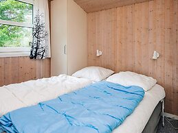 Idyllic Retreat With Whirlpool-by Traum