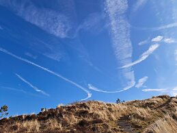 Tranquil Thatched Cottage on Romo-by Traum