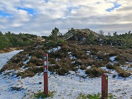 Tranquil Thatched Cottage on Romo-by Traum