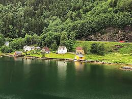 6 Person Holiday Home in Oystese