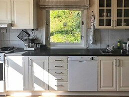 6 Person Holiday Home in Oystese