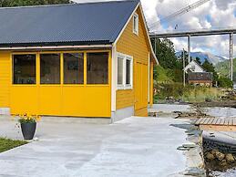 6 Person Holiday Home in Oystese