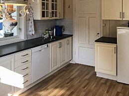 6 Person Holiday Home in Oystese