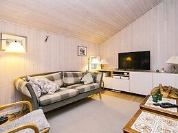 Cozy Retreat in Rorvig Haven-by Traum